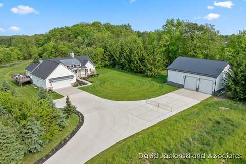 9410 Sanborn Avenue SE, Alto, MI 49302