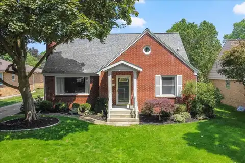 1841 Markwood Lane NW, Grand Rapids, MI 49504
