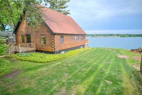 71 Hubbard Woods Road, Muskegon, MI 49442