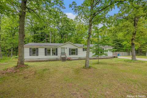 825 S Broton Road, Muskegon, MI 49442