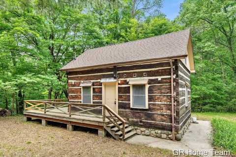 8607 S Ferris Avenue, Newaygo, MI 49337