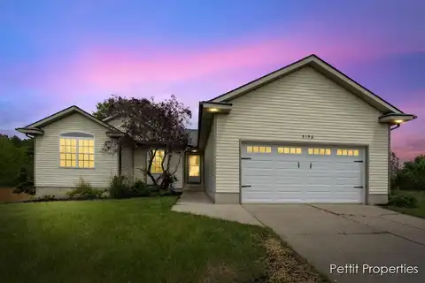 5156 Ravine Drive, Middleville, MI 49333