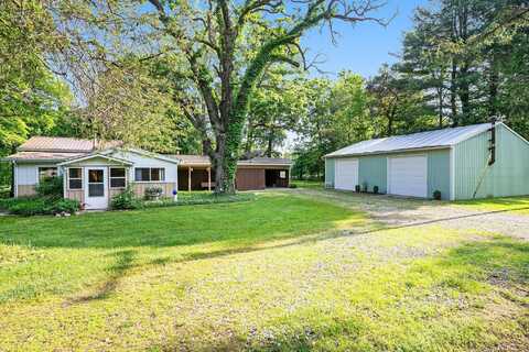 5885 W Irving Road, Hastings, MI 49058