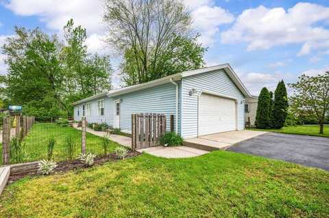 8243 Forest Beach Road, Watervliet, MI 49098