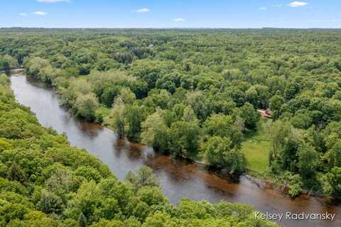 3223 W 96th Street, Grant, MI 49327
