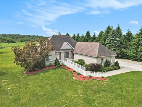 10317 W RS Avenue, Mattawan, MI 49071