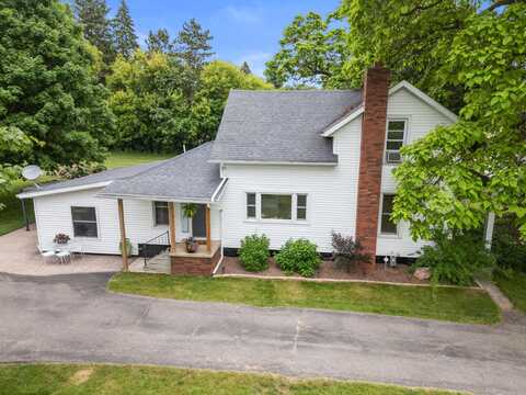 2260 W Bacon Road, Hillsdale, MI 49242