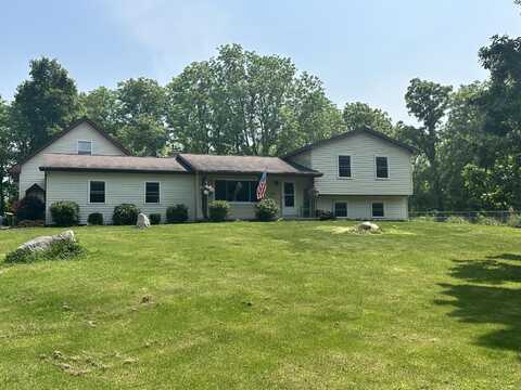 11199 Edgewood Road, Bellevue, MI 49021