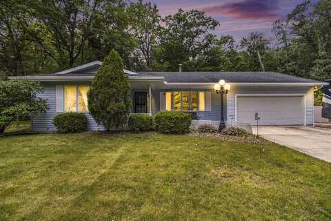 71372 Merle Street, Edwardsburg, MI 49112