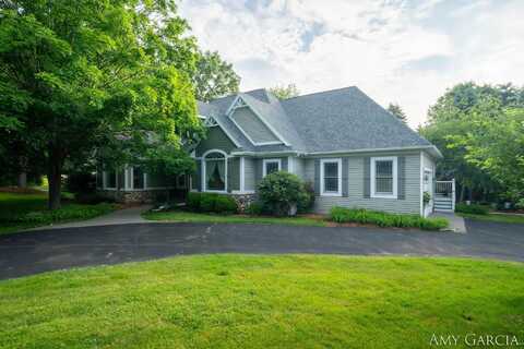 1790 Chandler Woods Ct Court NE, Belmont, MI 49306