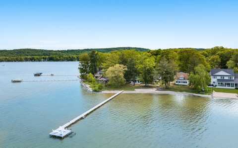 4031 Birch Drive, Honor, MI 49640