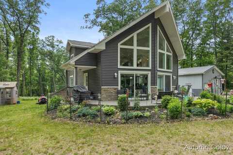 5980 Division Street, Newaygo, MI 49337