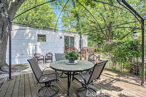 6473 Blue Star Highway, Saugatuck, MI 49453