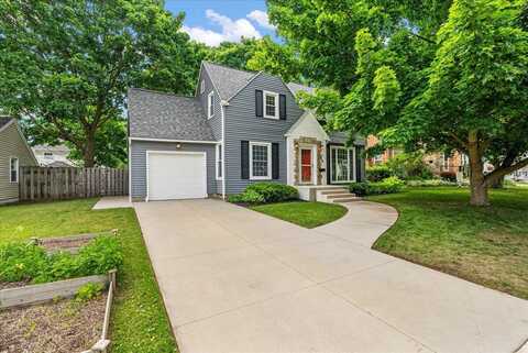 1115 Keneberry Way SE, East Grand Rapids, MI 49506