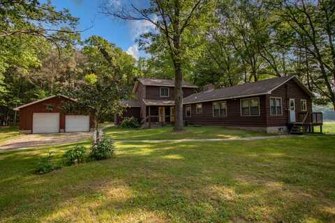 5774 N Wayne Avenue, Pentwater, MI 49449