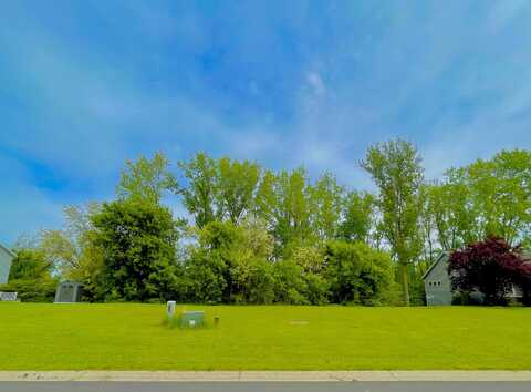 349 Creekside Drive, Coopersville, MI 49404