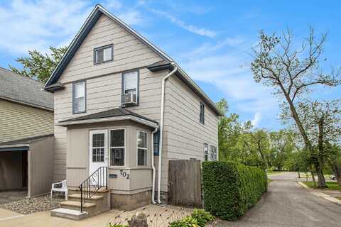 702 Portage Court, Kalamazoo, MI 49001