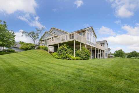 7645 Greenbrier Drive NE, Rockford, MI 49341