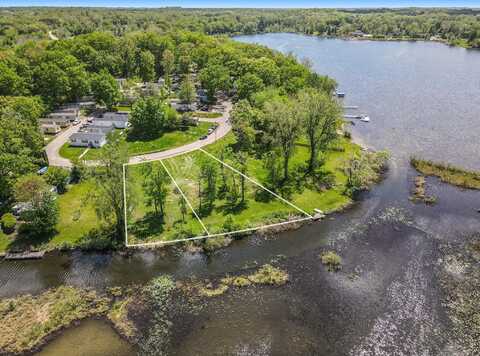277 Lakeside Drive, Delton, MI 49046