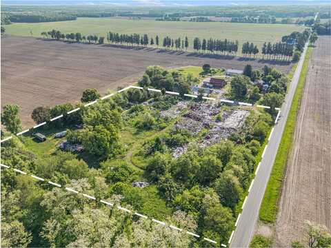19100 Fairchild Road, Constantine, MI 49042