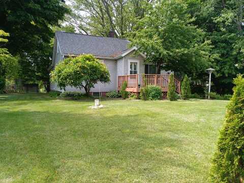 67741 Co Rd 388, South Haven, MI 49090