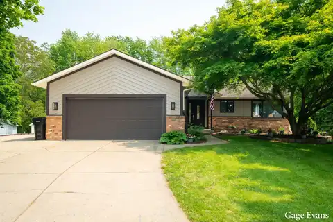 3022 Pine Meadow Drive SW, Grandville, MI 49418
