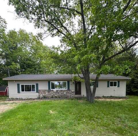 5511 Sunset Ct, Oscoda, MI 48750