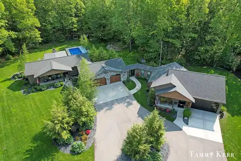 6535 Clearbrook Drive, Saugatuck, MI 49453