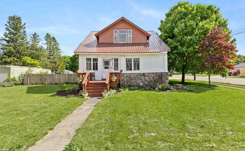 299 W Wheatland Avenue, Remus, MI 49340