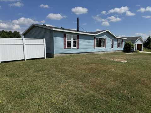3828 90th Avenue, Evart, MI 49631