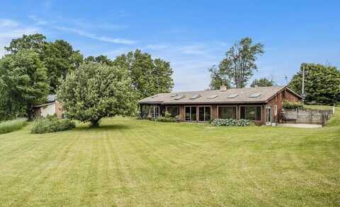 520 Groat Road, Dowling, MI 49050
