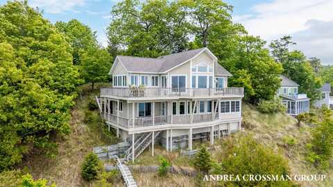 10508 Lost Valley Road, Montague, MI 49437