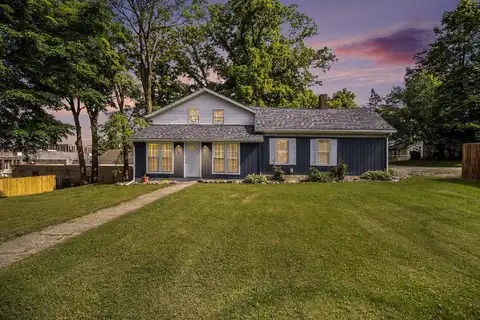 207 E Jefferson Street, Cassopolis, MI 49031
