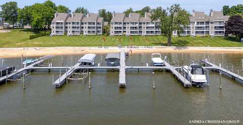 422 Howard Avenue, Holland, MI 49424