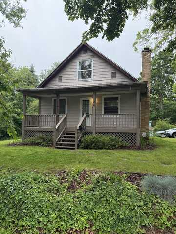106 S Berkley Street, Kalamazoo, MI 49006