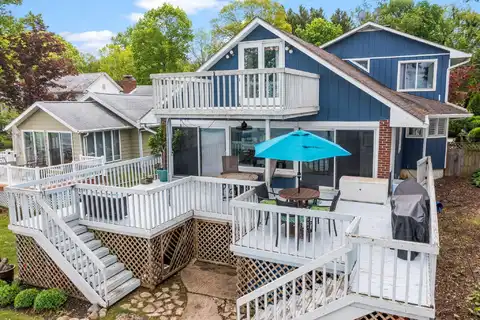 21922 Lake Street, Cassopolis, MI 49031