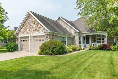 8734 Oakland Hills Circle Circle, Portage, MI 49024