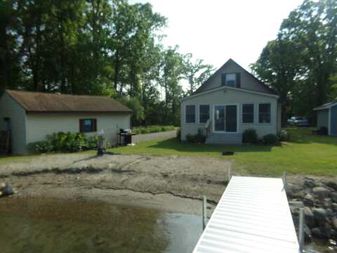 2005 Hemlock Road, Quincy, MI 49082