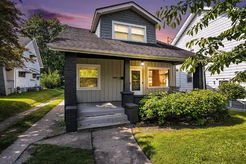 1060 Walker Avenue NW, Grand Rapids, MI 49504