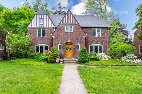 953 Berkshire Road, Grosse Pointe Park, MI 48230