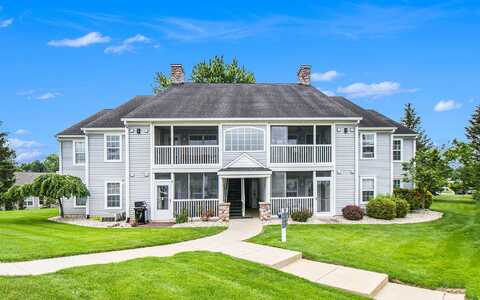 749 W Barrington Circle, Jackson, MI 49203