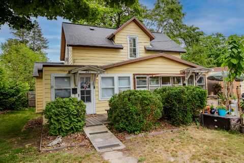 412 E Jefferson Street, Hart, MI 49420