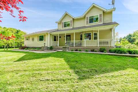 5576 Kidder Road, Almont, MI 48003