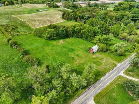 138 E Snow Road, Baroda, MI 49101