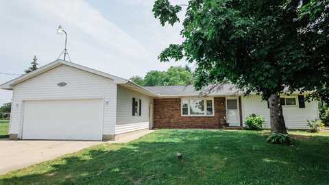 2250 Pray Road, Charlotte, MI 48813