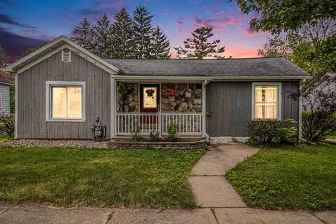 512 Clark Street, Big Rapids, MI 49307