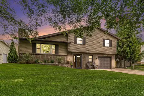 5854 Blaine Avenue SE, Kentwood, MI 49508