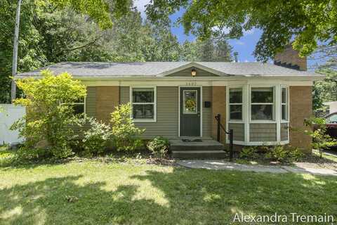 1602 4th Street NW, Grand Rapids, MI 49504