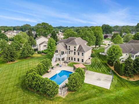 911 Fairwood Court, Jenison, MI 49428
