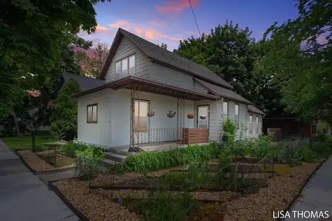 1000 Garfield Avenue NW, Grand Rapids, MI 49504